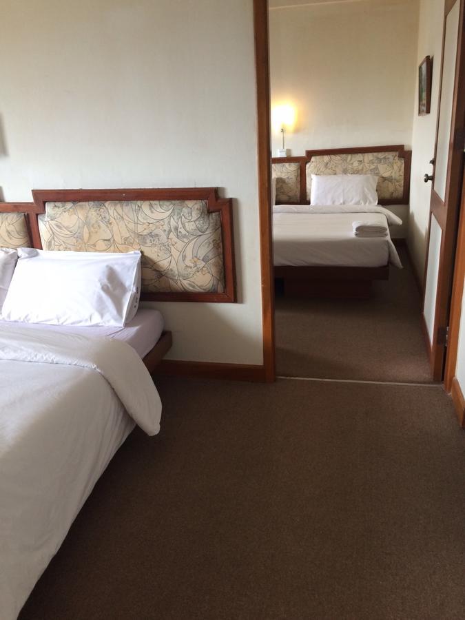 Paradorn Inn Chumphon Bagian luar foto